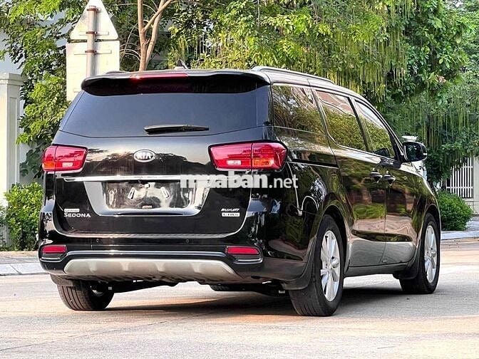 Kia Sedona Luxury 2.2D sản xuất 2021