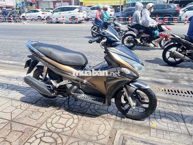 Honda Air Blade 2012 Đen Vàng Đồng