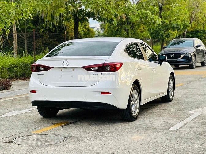 Mazda 3 Luxury 1.5 AT sản xuất 2019