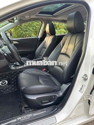 Mazda 3 Luxury 1.5 AT sản xuất 2019
