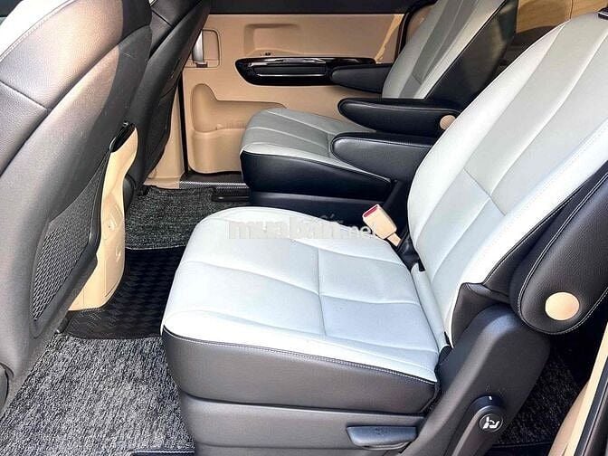 Kia Sedona Luxury 2.2D sản xuất 2021