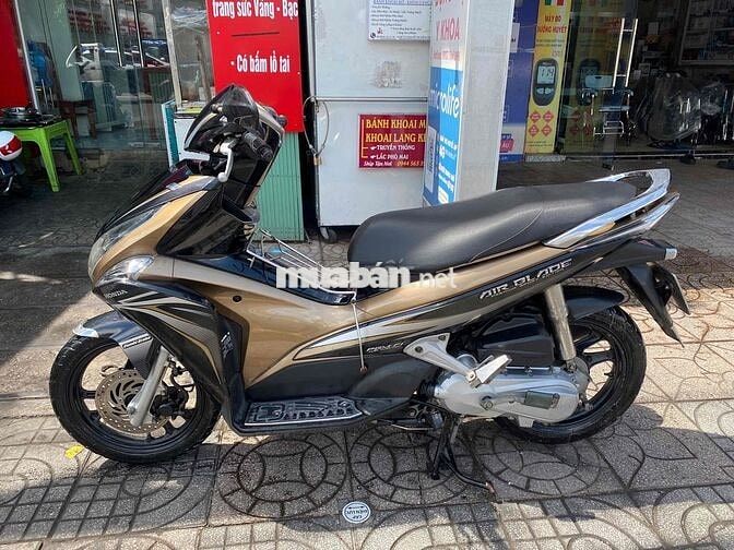 Honda Air Blade 2012 Đen Vàng Đồng