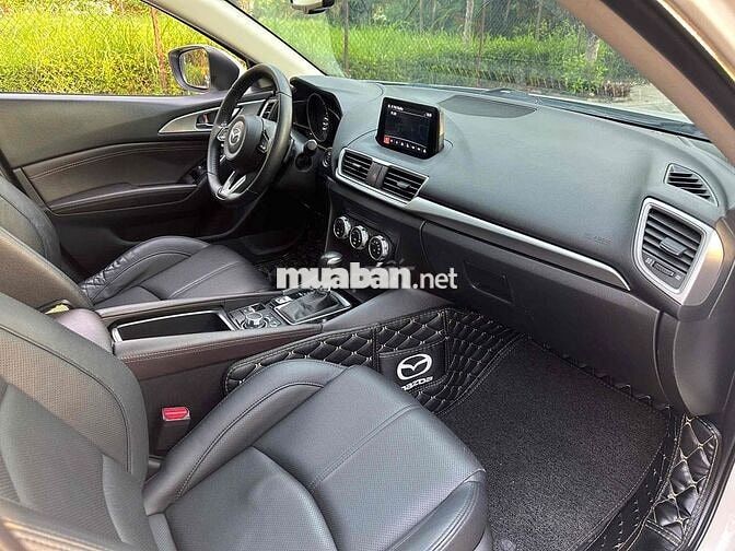 Mazda 3 Luxury 1.5 AT sản xuất 2019
