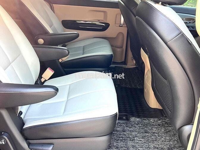 Kia Sedona Luxury 2.2D sản xuất 2021