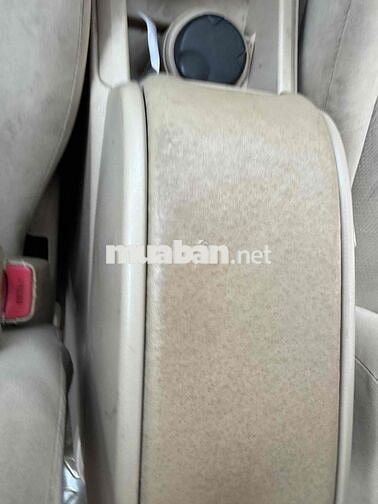 Ford Everest 2010 Số sàn Vàng cát 147.000km