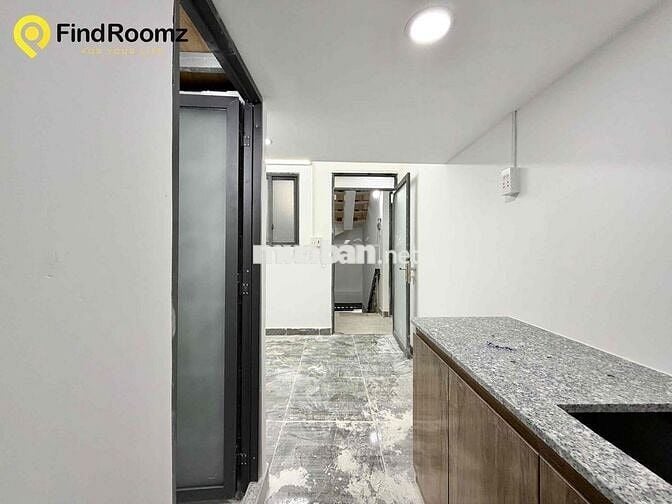 DUPLEX BAN CÔNG GÁC CAO MỚI XÂY NGAY SÂN BAY