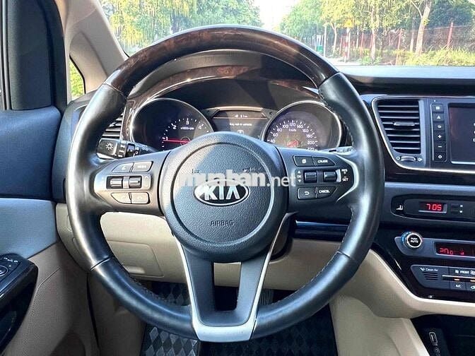 Kia Sedona Luxury 2.2D sản xuất 2021