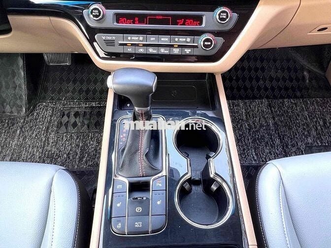 Kia Sedona Luxury 2.2D sản xuất 2021