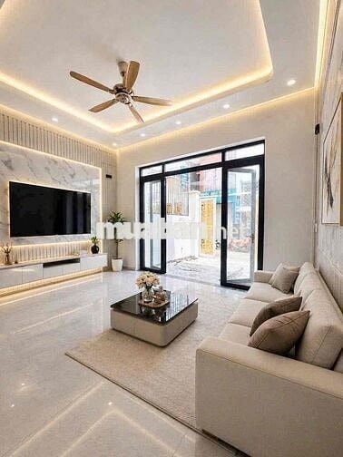 Trả nợ ngân hàng, cần bán gấp nhà lầu cuối đường Đồng Khởi