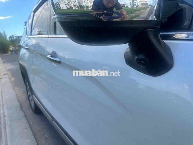Mitsubishi Xpander Cross 2023 Trắng 35.000km 7 chỗ