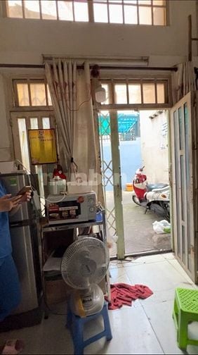 CHO THUÊ NHÀ NHỎ 1 LỬNG 2 LẦU GẦN GA SÀI GÒN