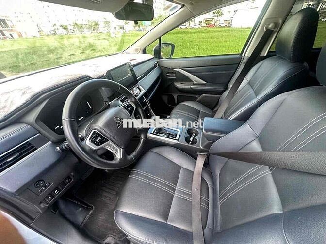 Mitsubishi Xpander Cross 2023 Trắng 35.000km 7 chỗ