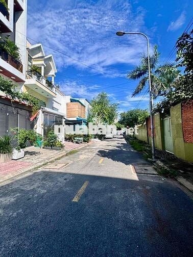 NHÀ ĐẸP 5 TẦNG ĐƯỜNG NHỰA 10M2 - Đ TÔ NGỌC VÂN GV DT 74m2, GIÁ 7,3 TỶ
