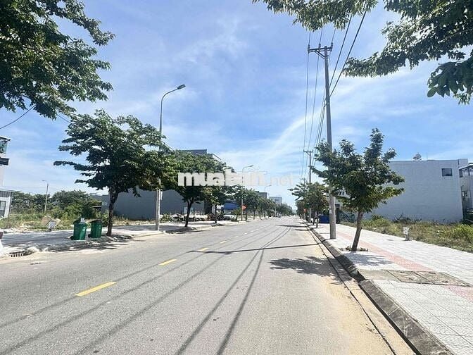 CHO THUÊ 200M2 MẶT TIỀN ĐƯỜNG TRƯƠNG QUANG ĐƯỢC VÔ CÙNG KIÊN CỐ