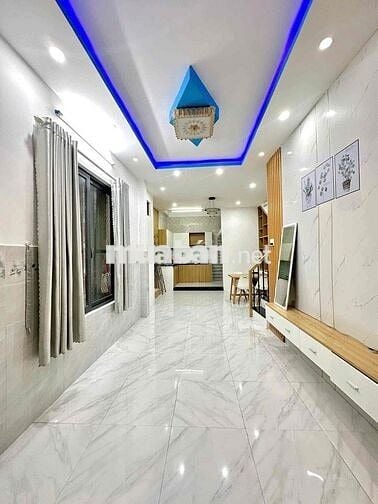 cho thuê nhà đẹp 2tầng Hoàng Diệu thông NVL gần Cầu Rồng - full NT
