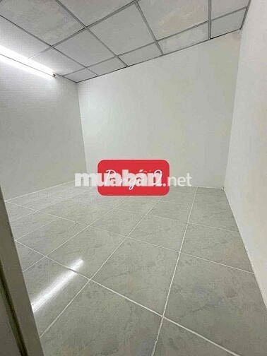 nhà ngay chợ thạnh xuân . hà huy giáp. Q12. q12. 1 lầu . 2 PN