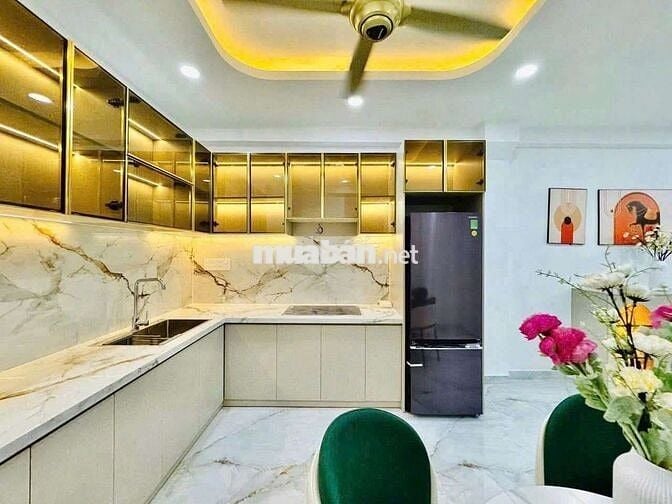 Nhà Full Nôi Thât_3 Tầng_ DT 4×12_ 3Ph 4wc_ Vào Ở Ngay