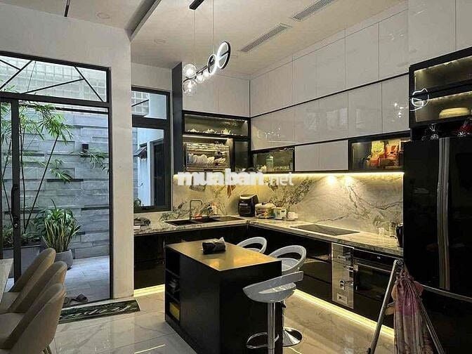 Nhà 3 lầu có thang máy đường 1B (Nguyễn Văn Lưu)  Nam Long - 11,8 tỷ