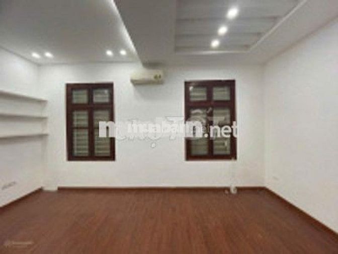 Cho thuê nhà KĐT Dịch Vọng, Cầu Giấy - 100M x 4 tầng - 35 triệu/tháng