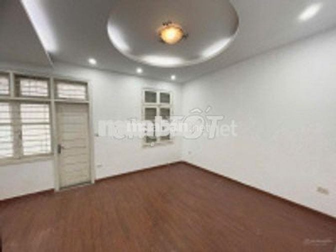 Cho thuê nhà KĐT Dịch Vọng, Cầu Giấy - 100M x 4 tầng - 35 triệu/tháng