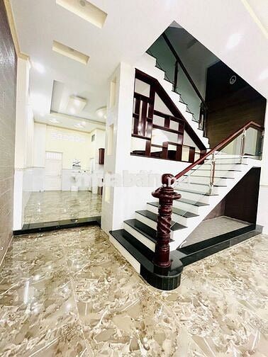 CHO THUÊ NHÀ TRỆT 3 LẦU KHU DÂN CƯ NAM LONG FULL MÁY LẠNH
