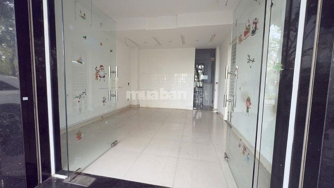 Co thuê mặt tiền đường Hoàng Sa Quận 1