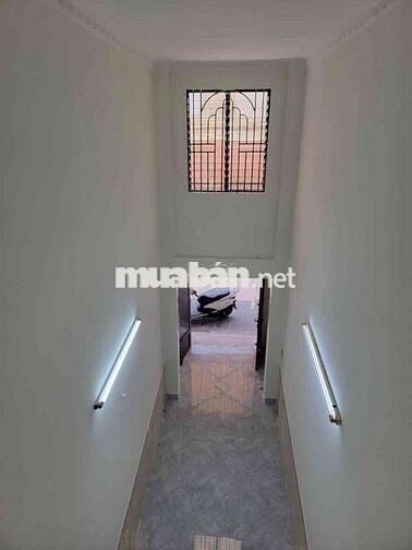 🕵️KIỀU NỮ CHÂN DÀI, LẠC LONG QUÂN,Q11,25M2/2TẦNG, 💰 3,45TỶ
,HXH thông