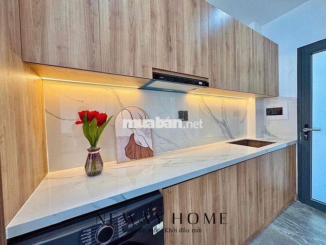 Studio Ban Công Mới Xây | Máy Giặt Riêng | Gần Đầm Sen