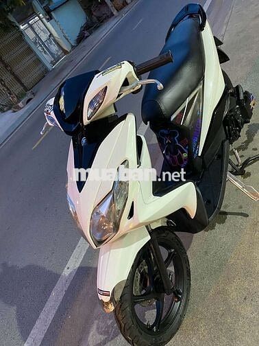 Yamaha Luvias Xanh rêu, Trắng Tự động