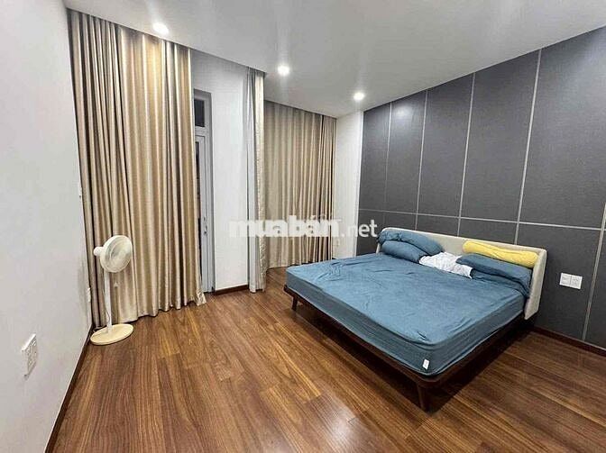 Chính Chủ Cho Thuê Nhà Thành Thái, Q10.  Diện tích: 4m x 21m, 3 lầu, 4