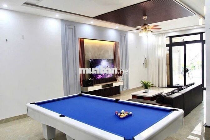 CHO THUÊ VILLA KHU HỒ XUÂN HƯƠNG, CÓ HỒ BƠI