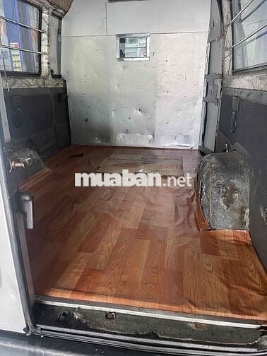Mercedes-Benz Sprinter 6 chỗ Bạc 940kg