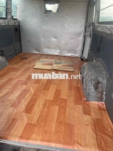 Mercedes-Benz Sprinter 6 chỗ Bạc 940kg