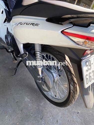 Honda Future FI Trắng Xăng