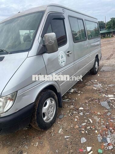 Mercedes-Benz Sprinter 6 chỗ Bạc 940kg