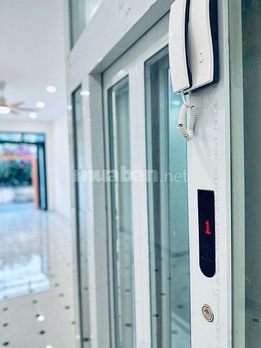 Bán Nhà Mặt Tiền Thảo Điền - 4 Tầng - 80m2. Giá chỉ 19.5 Tỷ