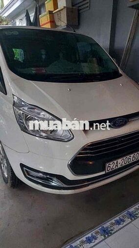 Ford Tourneo 7 chỗ màu Trắng