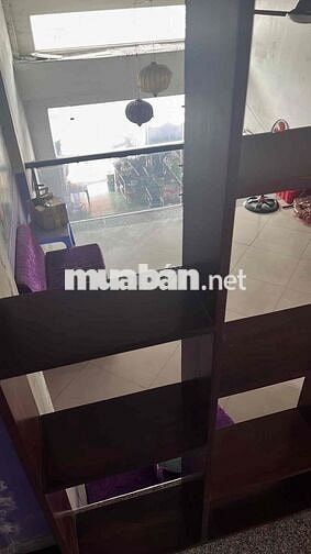 TUYỂN NHÂN VIÊN PHỤC VỤ