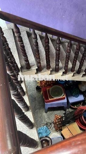 TUYỂN NHÂN VIÊN PHỤC VỤ