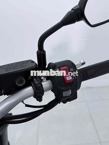 Honda CB500 Super four E-clutch v2