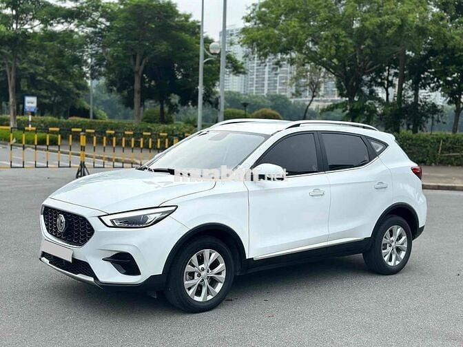 MG ZS 1.5AT STD 2024 Trắng 2 Vạn Km Siêu Mới