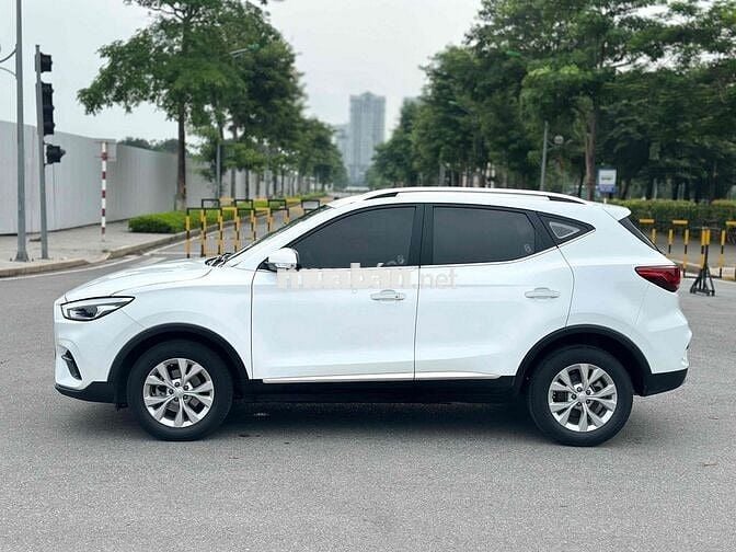MG ZS 1.5AT STD 2024 Trắng 2 Vạn Km Siêu Mới