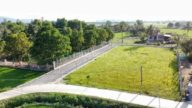 Chính chủ bán đất thôn Sơn Lộc xã Bắc Ninh Hòa, lô góc 11x21 full thổ