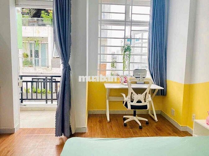 PHÒNG TRỌ BAN CÔNG GIÁ TỐT, ĐƯỜNG HUỲNH TẤN PHÁT, Q7