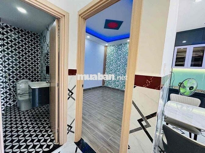 Bán Gấp nhà 1 trệt 1 lầu 5x12 giá 2ty4