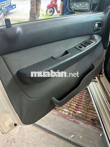 Ford Ranger Diesel 98.676 km Vàng kem