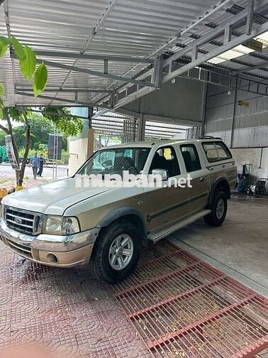 Ford Ranger Diesel 98.676 km Vàng kem