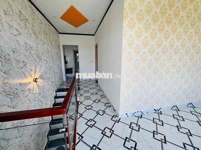 Bán Gấp nhà 1 trệt 1 lầu 5x12 giá 2ty4