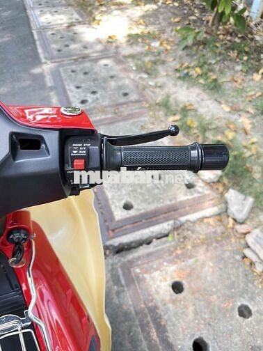 Suzuki Xipo 2000 Côn tay Đỏ