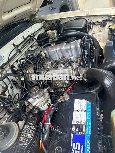 Ford Ranger Diesel 98.676 km Vàng kem